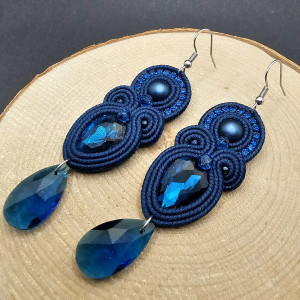 Kryształowe kolczyki sutasz w kolorze morskim