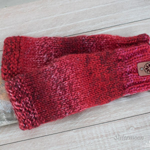 Czerwone mitenki z wełną