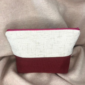 Kosmetyczka materiałowa solidna, stylowa ,praktyczna,kolorowa.