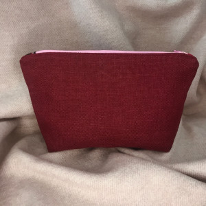 Kosmetyczka materiałowa solidna, stylowa ,praktyczna, bordowa