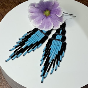 Ticala - Kolczyki boho z koralików – turkusowo-czarne z frędzlami handmade