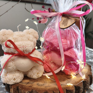 Walentynkowy Miś XL – świeca z naturalnego wosku sojowego