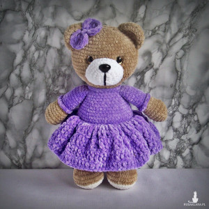 Szydełkowy miś 32cm w fioletowej sukience (na zamówienie)