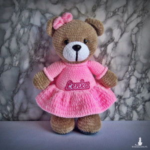 Szydełkowy miś Lenka 32cm w różowej sukience (na zamówienie)