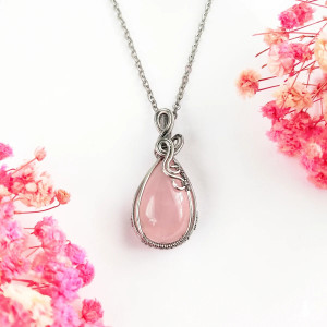 Naszyjnik Kwarc Różowy stal chirurgiczna wisiorek handmade wirewrapping
