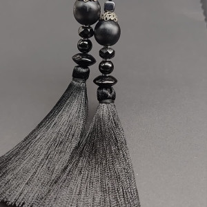 Naszyjnik Długi Sznur Kryształki Szklane z Chwostami