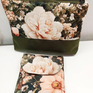 Kosmetyczka  i etui -komplet