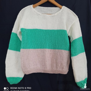 Sweter trzykolorowy oversize nie tylko młodzieżowy