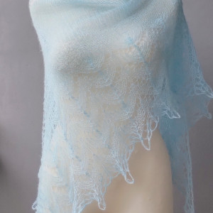 Chusta mgiełka w jasnym błękicie