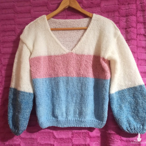 Sweter trzykolorowy oversize nie tylko młodzieżowy