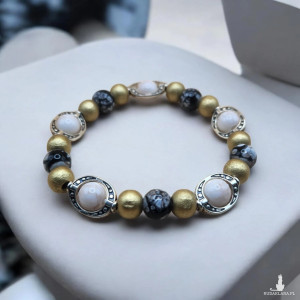 Elegancka bransoletka koralikowa w złoto-czarnej kolorystyce