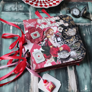 Alicja w krainie czarów/Album na zdjęcia/ wykonany ręcznie