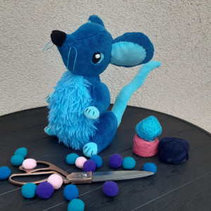 Pluszowa niebieska mysz myszka maskotka rękodzieło