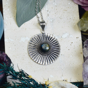 Posrebrzany miedziany wisiorek z labradorytem - etniczny, boho #667