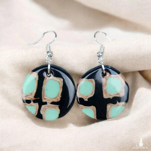 Ręcznie robione kolczyki z gliny polimerowej i żywicy – nowe