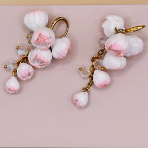 Kolczyki „Różane Pąki” – Ręcznie Formowane z Gliny Polimerowej