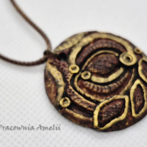 polymer clay mały wisior z modeliny