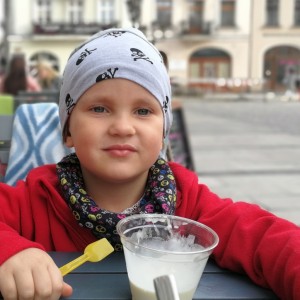 opaska dziecięca dzianina czaszki wiosna