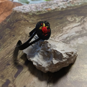 Ręcznie haftowana bransoletka  DLA FRANCISZKI