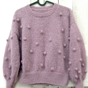 Moherowy sweterek z bombelkami - Jasny wrzos