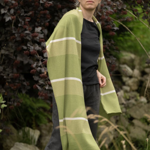 Szalik w paski - cienka i miękka wełna merino