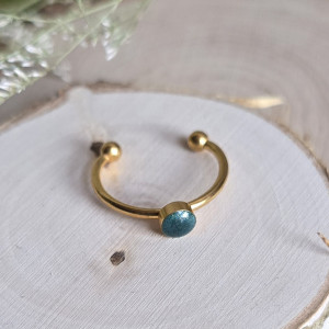 Złoty pierścionek regulowany zielony brokat minimalistyczny