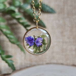 Jagodowy las złota zawieszka z kwiatami