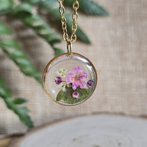 Jagodowy las złota zawieszka z kwiatami wisiorek