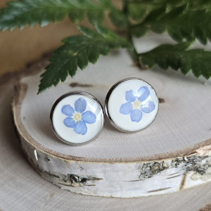 Srebrne kolczyki wkręty sztyfty żywica z żywicy kwiaty z kwiatami suszone prawdziwe kwiaty retro vintage kobiece na prezent delikatne niebieskie niezapominajki niezapominajkami