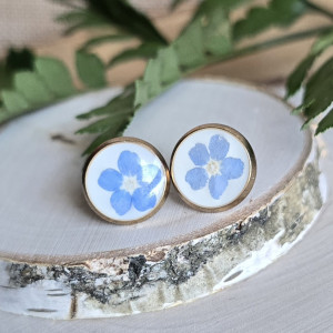 Złote kolczyki z niezapominajkami