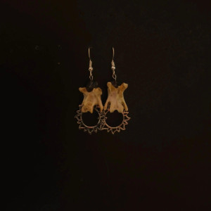 Kolczyki z motywem słońca, kości lisa