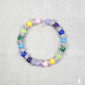 7028 Tęczowy naszyjnik – Modern Pop Art