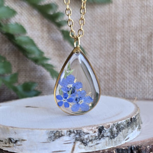 Złota zawieszka złoty wisiorek kwiat naszyjnik żywica z żywicy kwiaty łezka łza niezapominajka niezapominajki