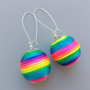 Neonowa seria kolorów - kolczyki kule XL