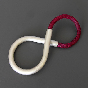 Nieskończoność, srebro 925, rzemień, rozm. 7-12