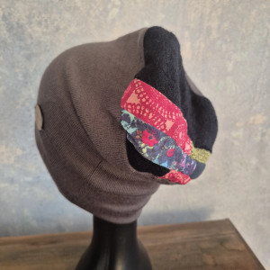 Czapka  damska szara uniwersalna