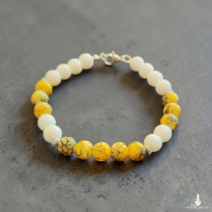 Bransoletka z żółtego turkusu i białych koralikow