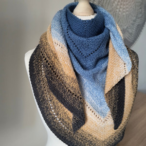 Chusta mech robiona na szydełku