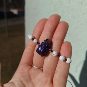 bransoletka żuczek z holwitem . idealna na prezent, magic, fantasy, goblincore, fairycore