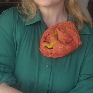 broszka filcowana handmade wełniana duża jesienna