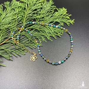 Krótki naszyjnik z kryształowych koralików kolorowy #1082