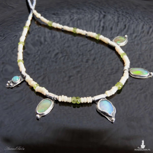 Naszyjnik srebrny z opalem etiopskim oliwinem i hematytem