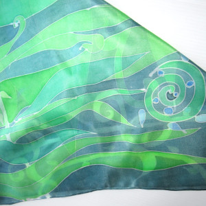 Wiosenna Zielona apaszka jedwabna ręcznie malowana