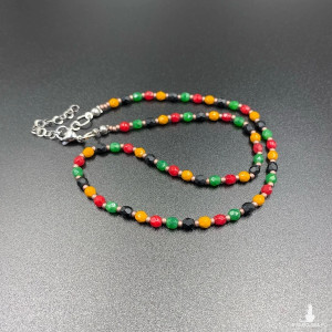 Krótki koralikowy naszyjnik czarny czerwony zielony pomarańczowy #1084