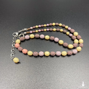 Krótki koralikowy naszyjnik brązowy, beżowy #1089