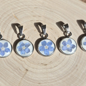 Srebrna zawieszka srebrny wisiorek niezapominajki kwiat naszyjnik żywica z żywicy kwiaty z kwiatami niezapominajka