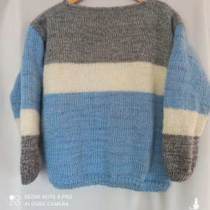 Sweter trzykolorowy oversize nie tylko młodzieżowy