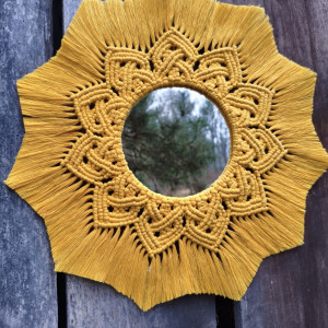 Boho makramowa mandala z lusterkiem SŁONECZNA AURA