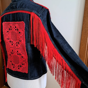 Kurtka  jeansowa  z koronką i frędzlami  handmade # upcycling