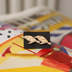 Drewniane kolczyki sztyfty Żółw